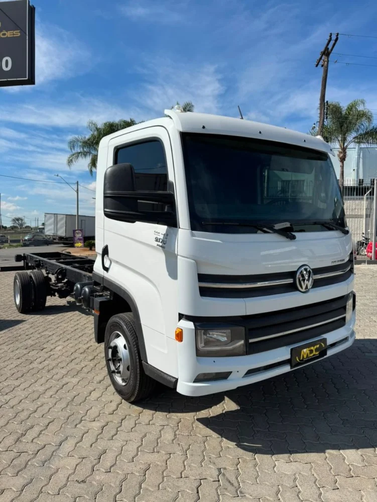 VOLKSWAGEN 9-170 Delivery 2p (diesel)(E5)