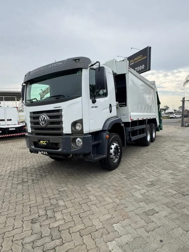 VOLKSWAGEN 24-260 E Constel. 6x2 Compactador