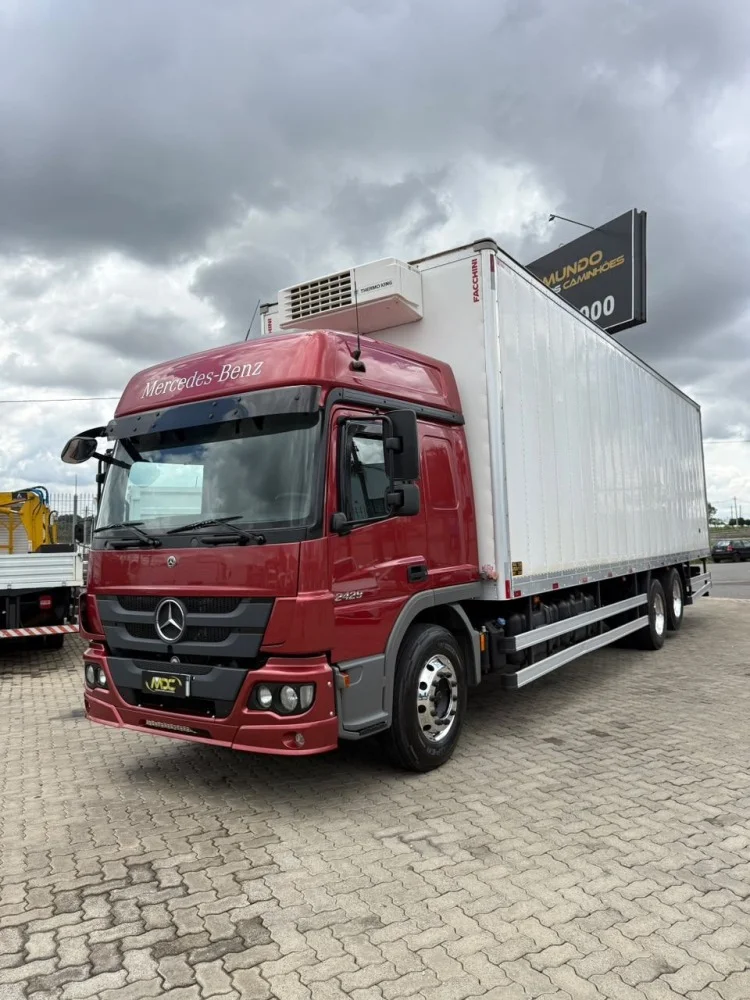 MERCEDES-BENZ MB ATEGO 2429 - BAÚ