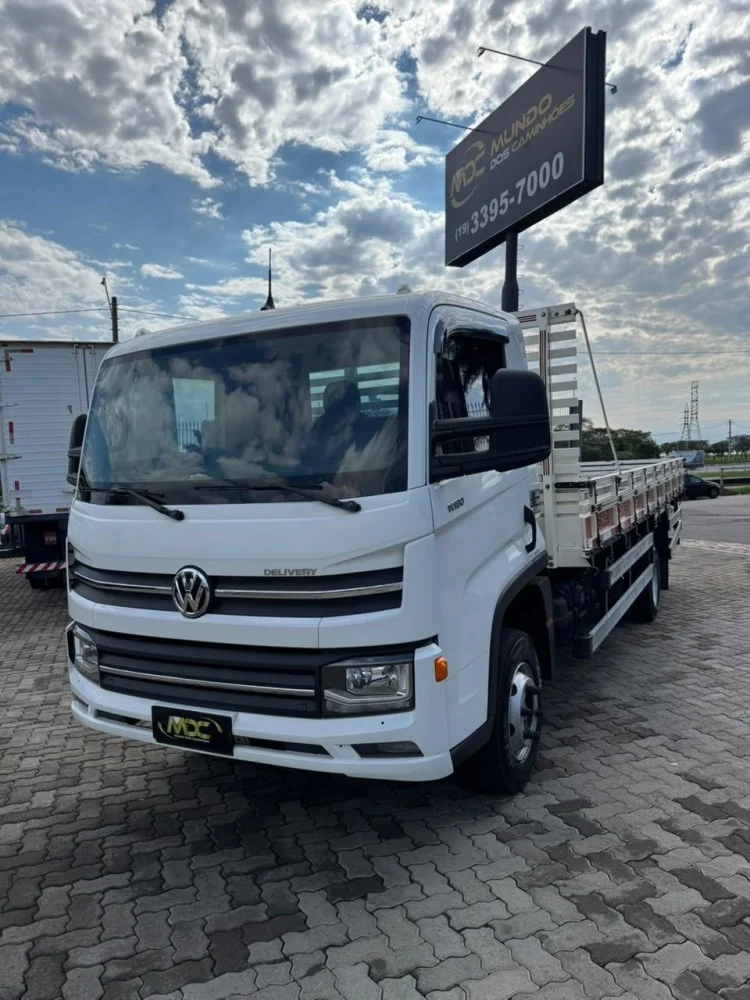 VOLKSWAGEN 11-180 Delivery 4x2 CARROCERIA